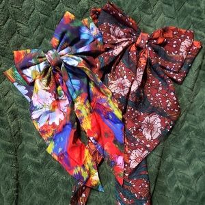 Two beautiful french clip hair bows